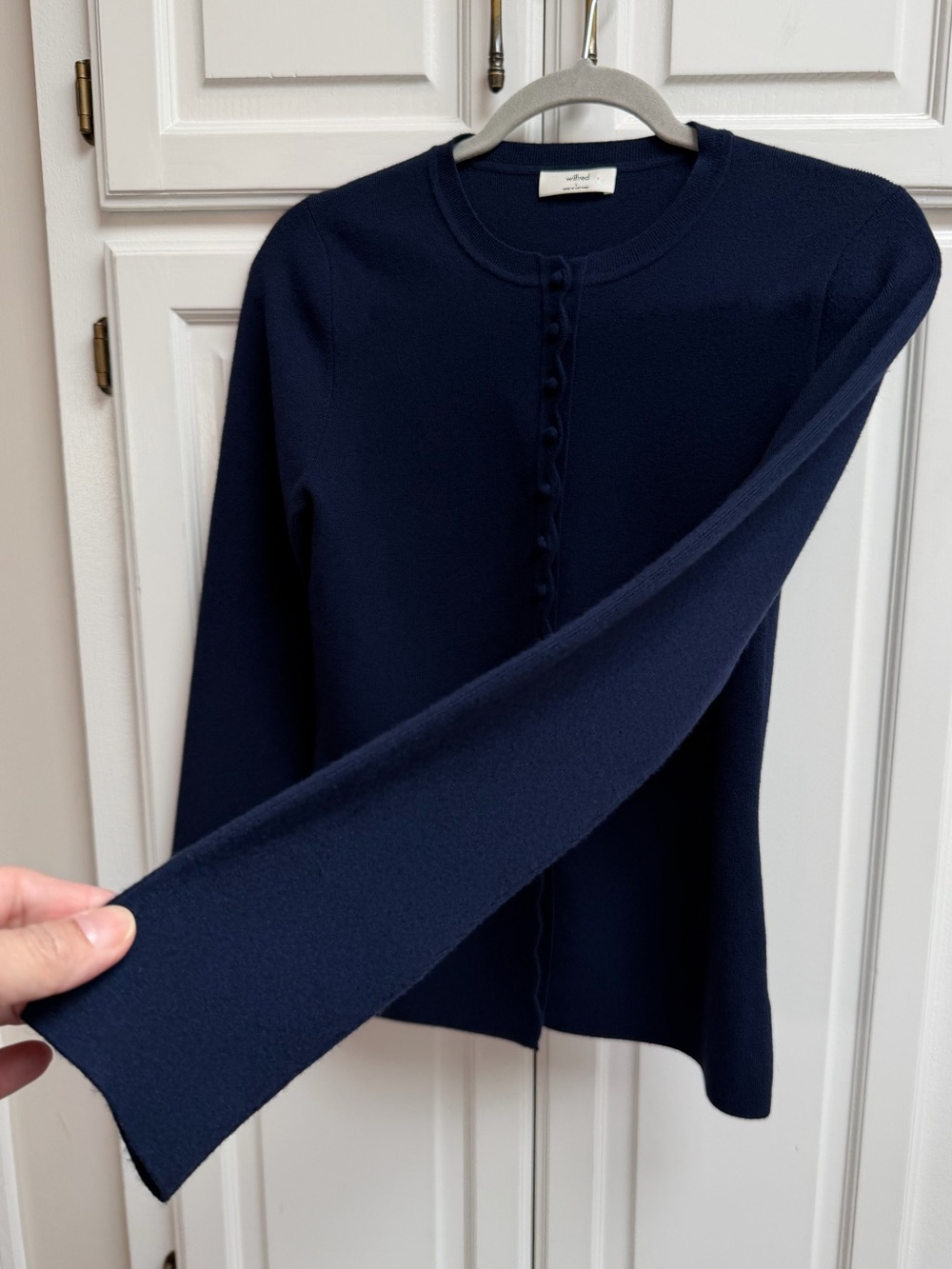 Aritzia Wilfred Shelly Cardigan Navy Blue Scalloped Detail Size Large - Picture 8 of 14